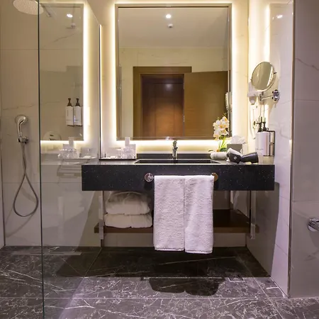 Отель Crowne Plaza By Ihg