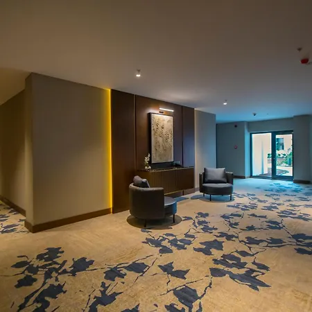 Crowne Plaza By Ihg Hotell *