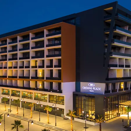 Crowne Plaza By Ihg ילובה