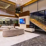 Crowne Plaza By Ihg
