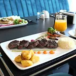 Crowne Plaza By Ihg 4*