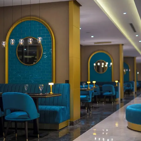 Crowne Plaza By Ihg 4*