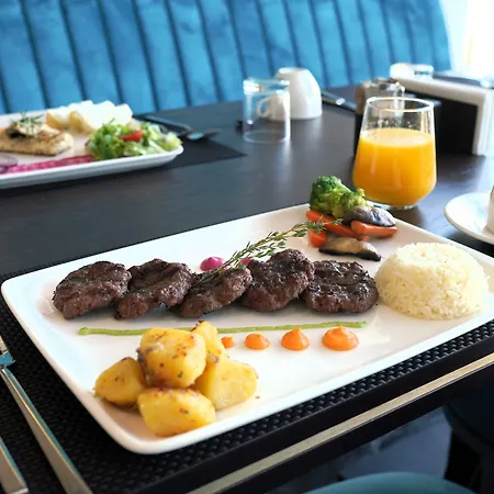 Crowne Plaza By Ihg *