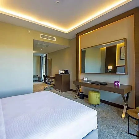 Crowne Plaza By Ihg 4* Yalova (Yalova)