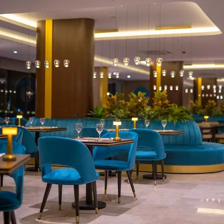 Crowne Plaza By Ihg 亚洛瓦