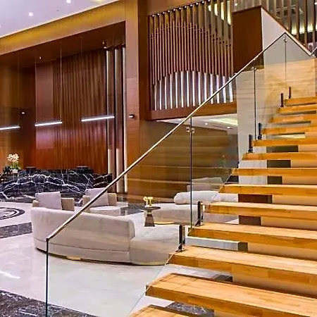 Crowne Plaza By Ihg 4*