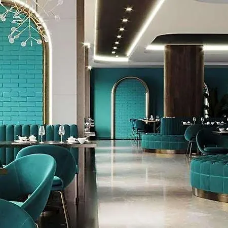 Crowne Plaza By Ihg Hotell