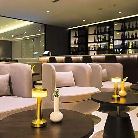 Crowne Plaza By Ihg 4*